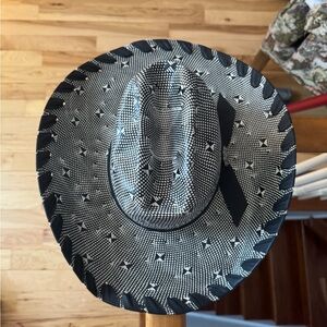 Black and White Patterned Cowboy Hat